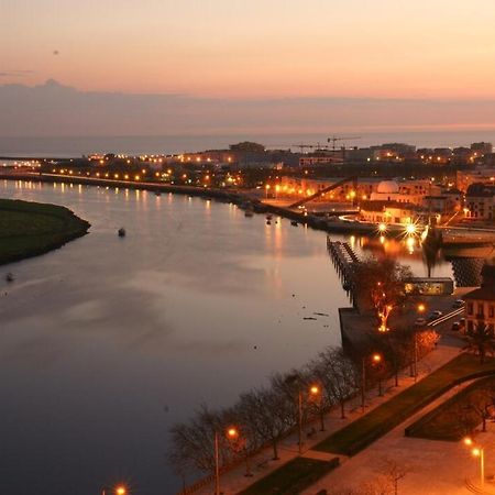 Vila Do Conde Holidays Flat Areia  Bagian luar foto